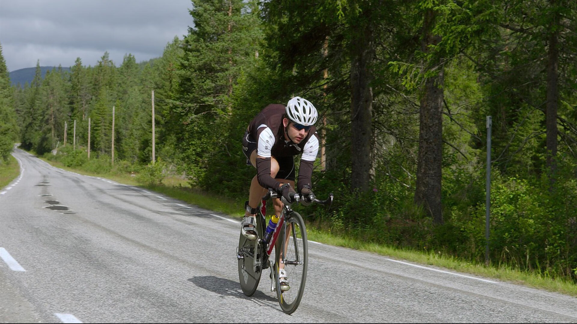 英超争冠之夜，蒂亚戈关键进球定乾坤，一球改写百年命运