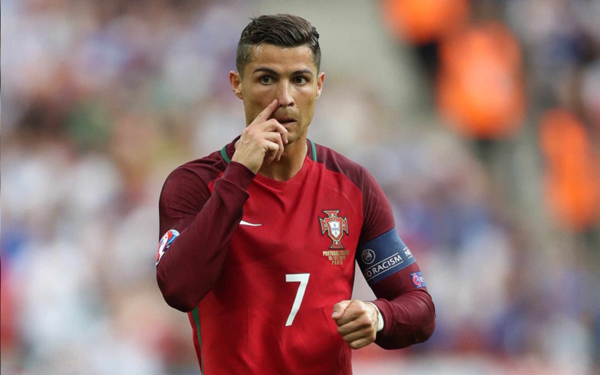 德甲争冠战焦点战，当芬兰完胜荷兰的启示照亮绿茵场